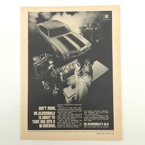 VTG Oldsmobile 442 W-31 Advertising Print Ad Muscle Car Factory Scene GM Promo